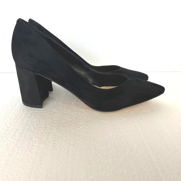 Marc Fisher Black Suede Pointed Toe Block Heel Pumps Classic Shoes Work Wear 9 - Picture 1 of 7